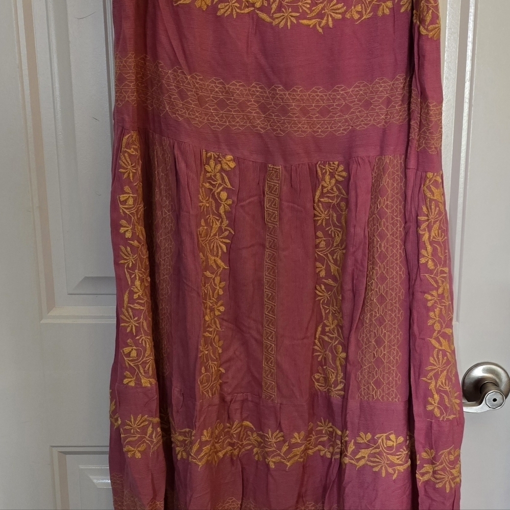 Hale Bob Pink and Gold Women's Skirt NWT - Picture 3 of 5